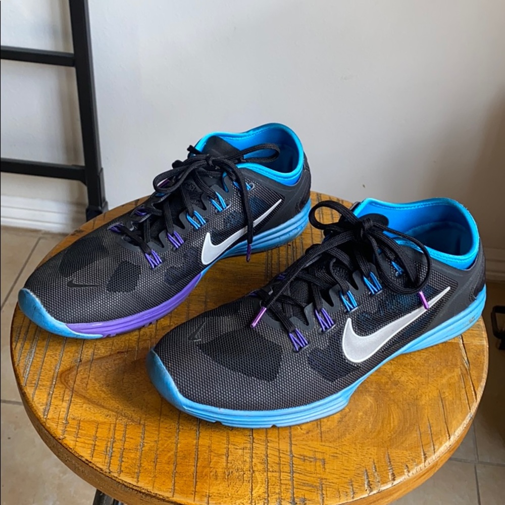 NIKE Womens Lunarlon tennis shoes size 81/2